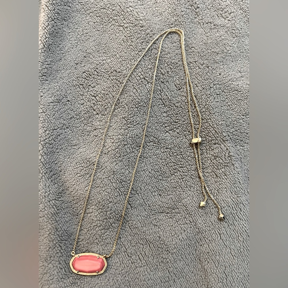 Kendra Scott “Delaney” Tomato Mother of Pearl
